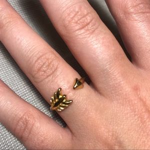 Stella & Dot arrow ring